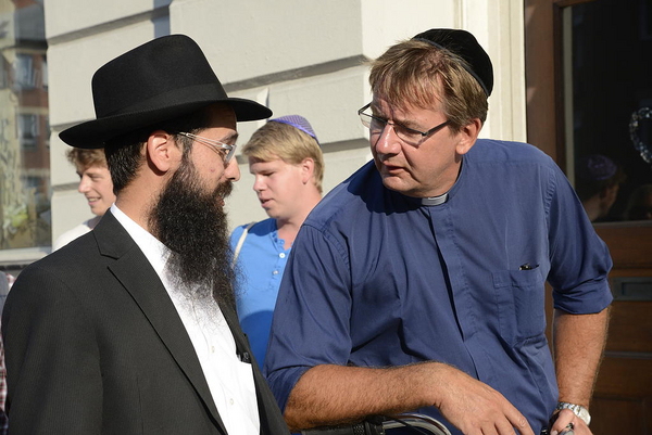 14018 Religion i det offentliga rummet